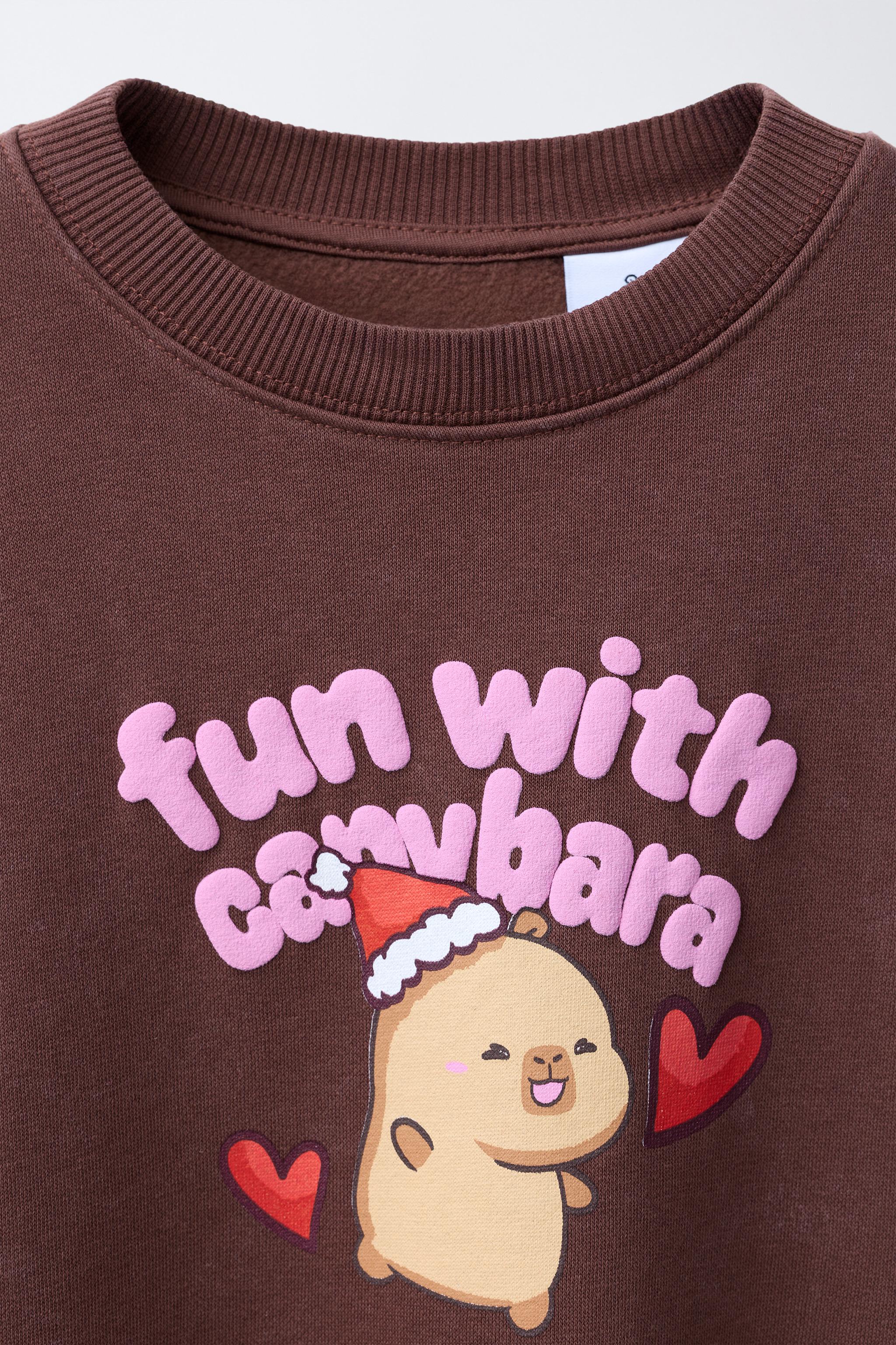 CAPYBARA CAPYFUN © PRINTED SWEATSHIRT
